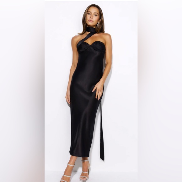 Black formal dress - Picture 1 of 3